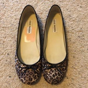 Steve Madden Leopard Flats